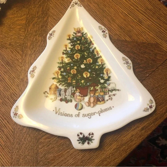 Portmeirion Studio A Christmas Story" Christmas Tree Plate - Picture 1 of 4